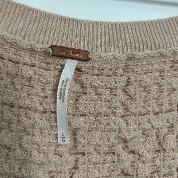Free People Rosehip Cardi in Rose Water size large Lettuce trim Bohemian 90s - Picture 15 of 16